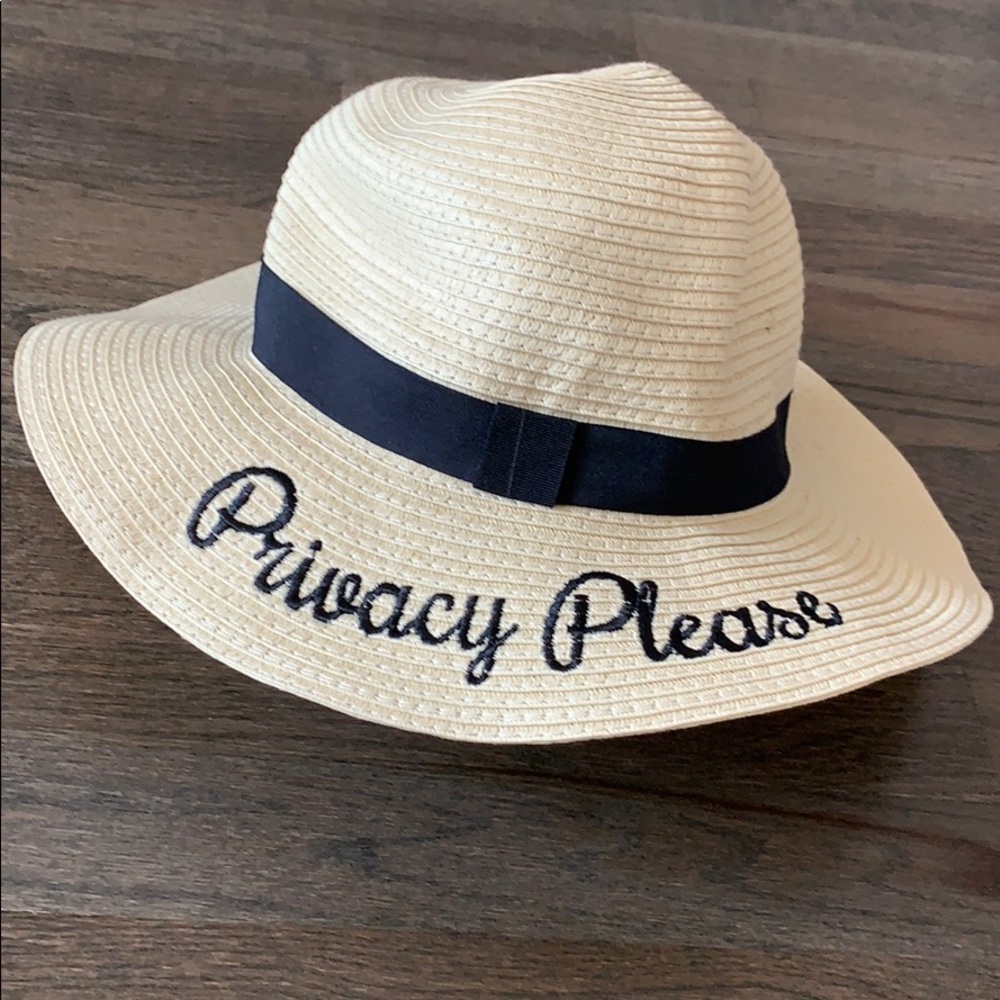 Beach hat